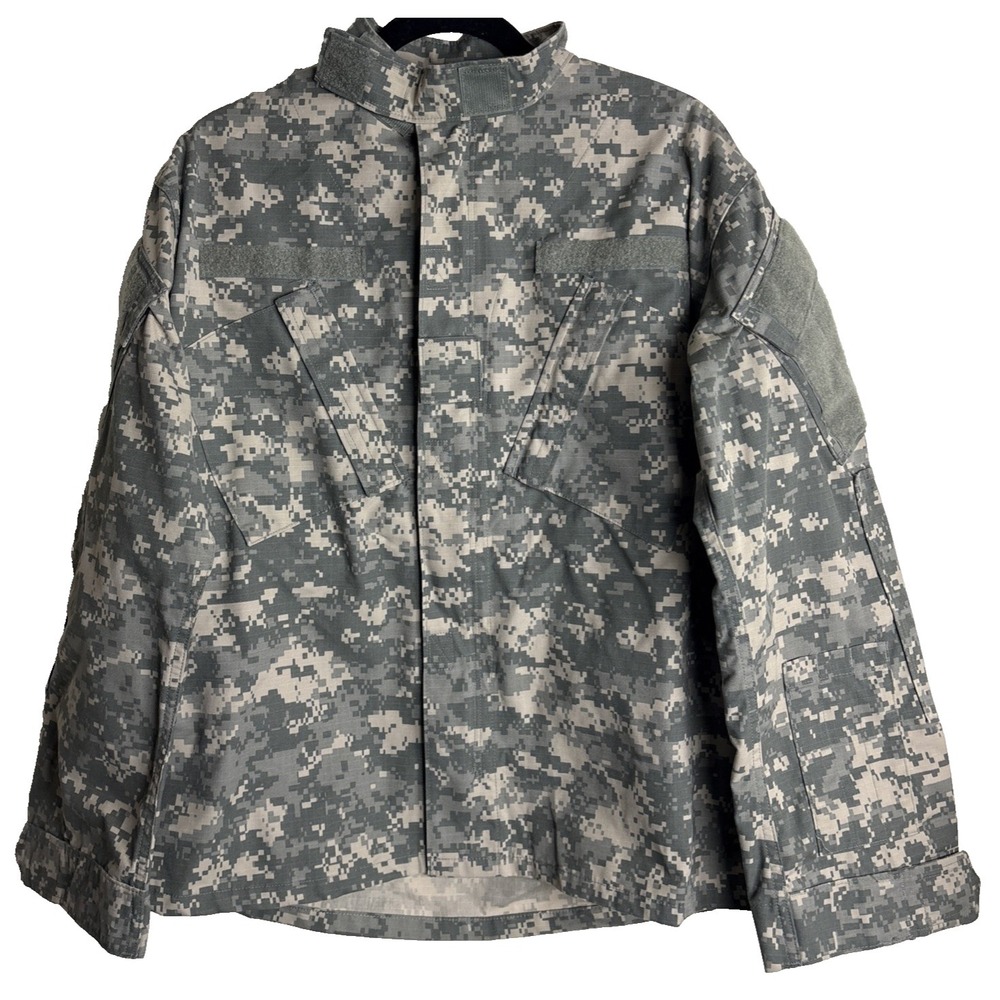 US Army Combat Rip Stop Jacket Mens Medium Digital Camo Field Coat Outdoor